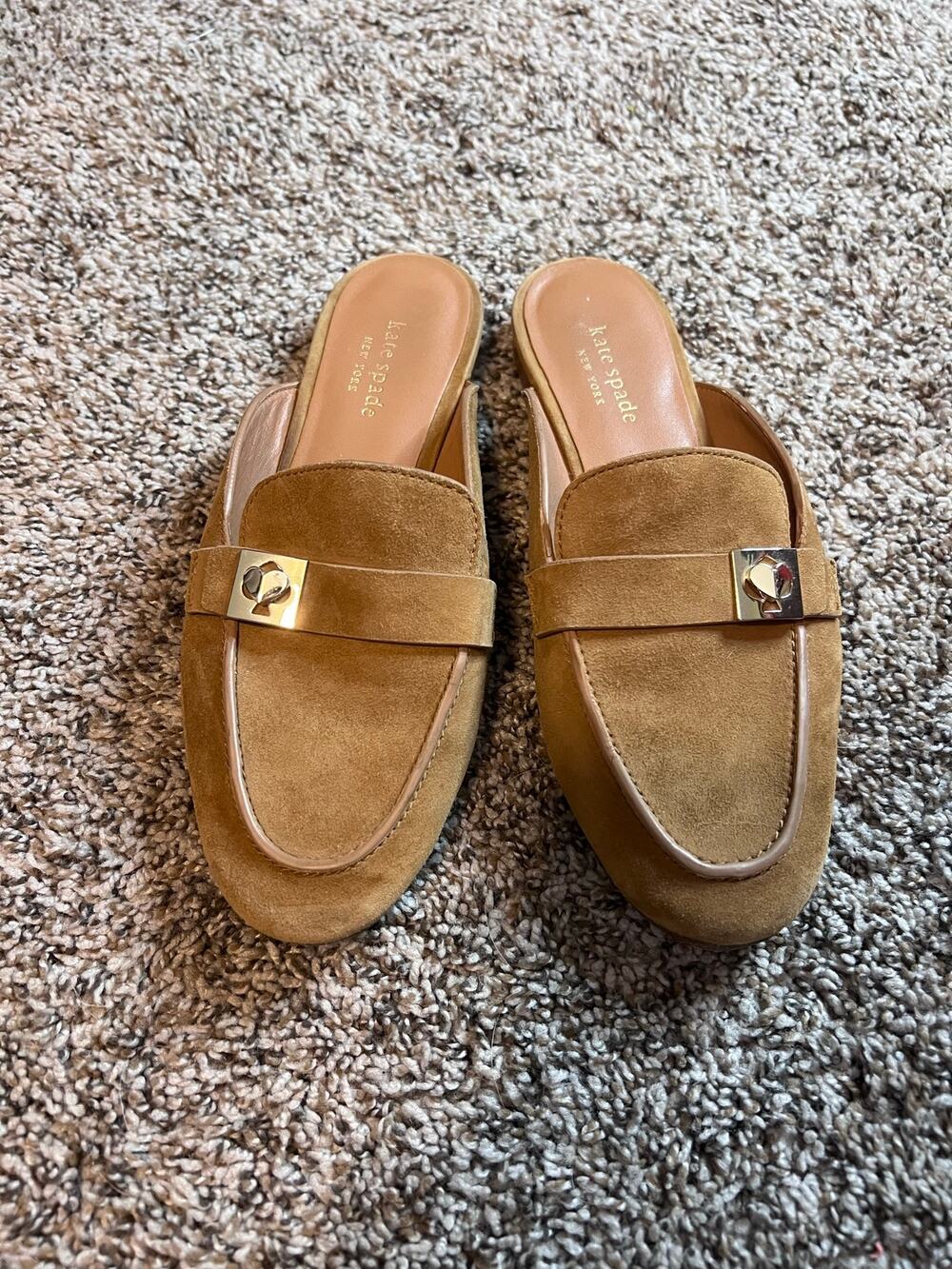 the Kate Spade New York Catroux slide loafers in tan suede 199$